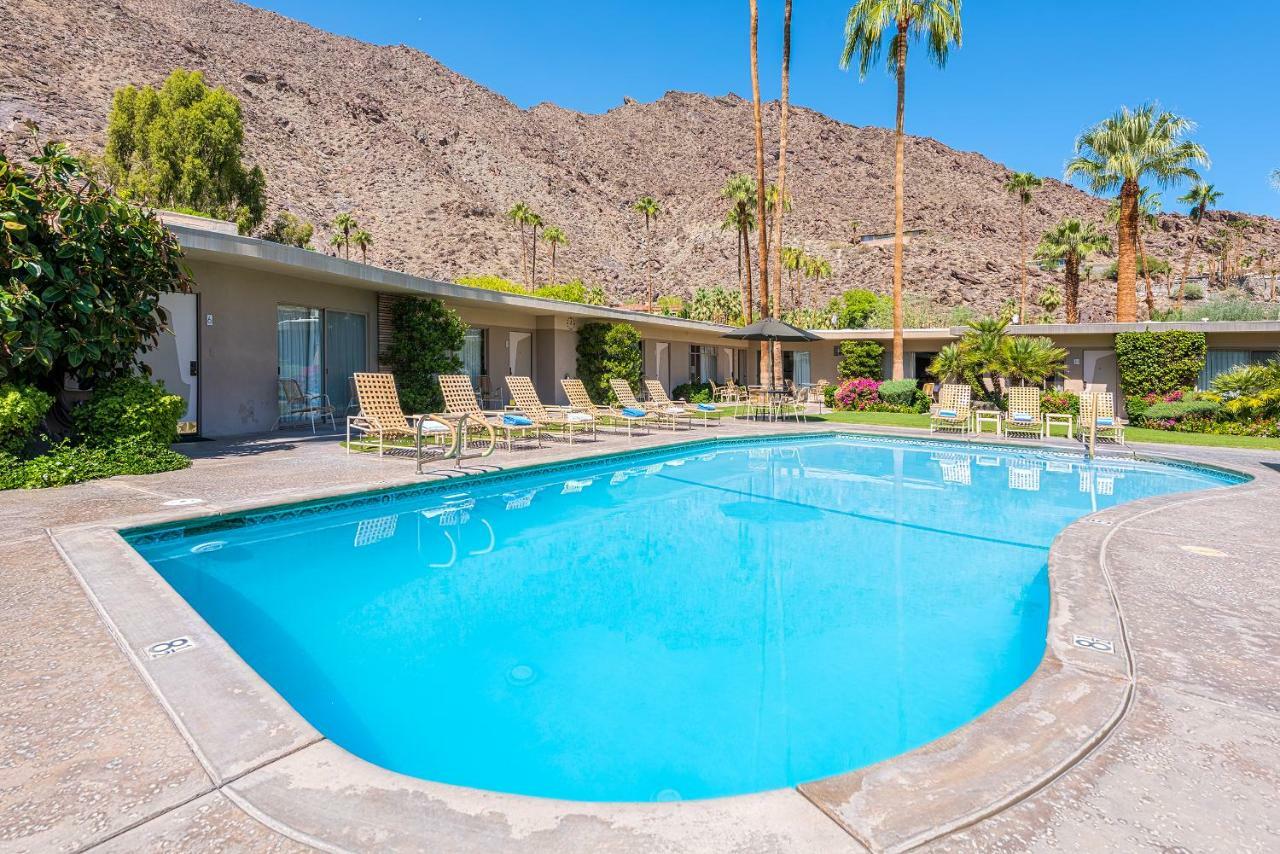 Desert Hills - 21 And Over (Adults Only) Palm Springs Kültér fotó